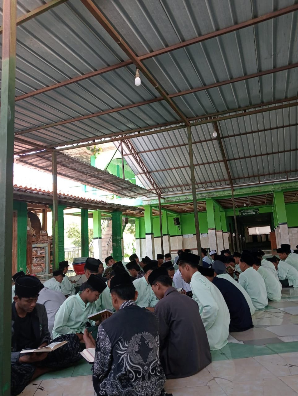 Kegiatan Rutin Khotmil Qur'an