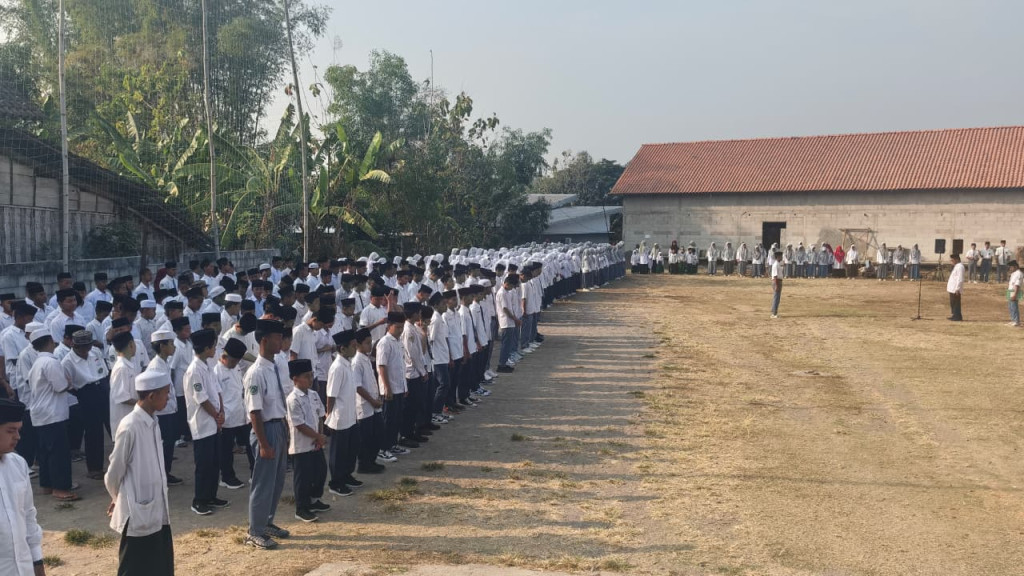 Upacara Peringatan HUT Ke-81 Kemerdekaan RI