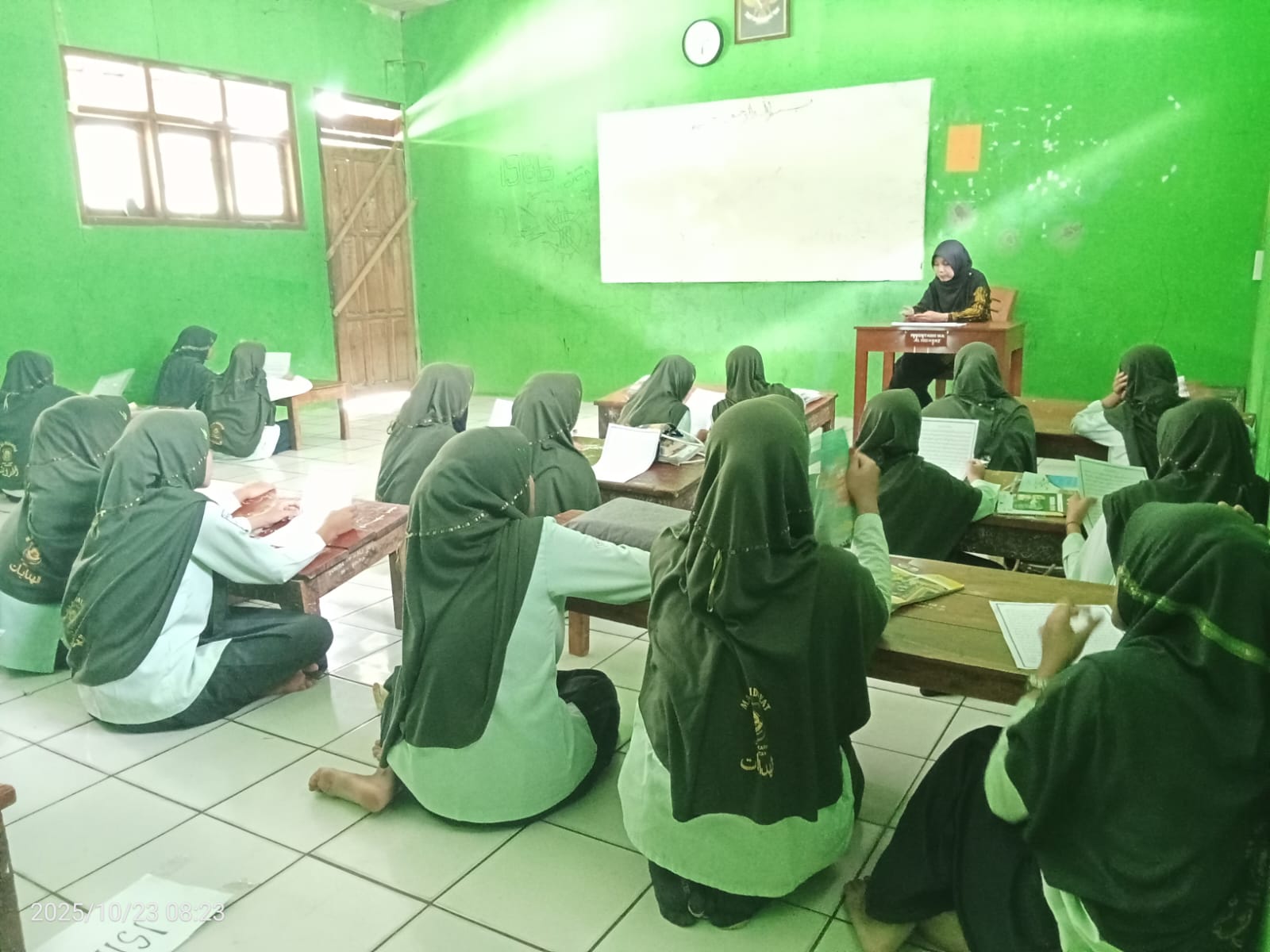 Gedung Ruang Kelas Belajar